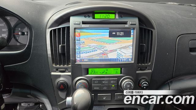 Hyundai Starex 2014 — photo 15