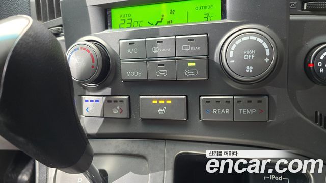 Hyundai Starex 2014 — photo 17