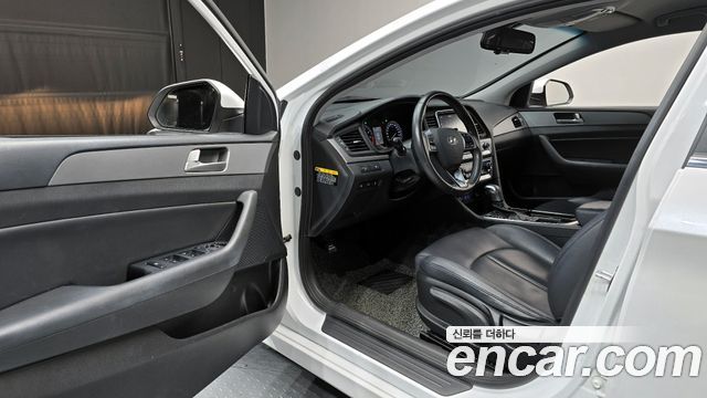Hyundai Sonata 2019 — photo 11