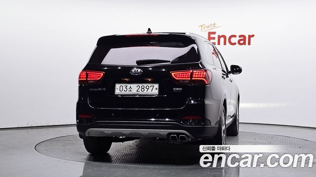 Kia Sorento 2018 — photo 4