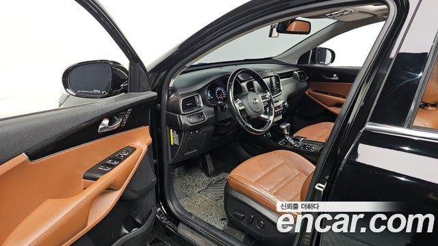 Kia Sorento 2018 — photo 11