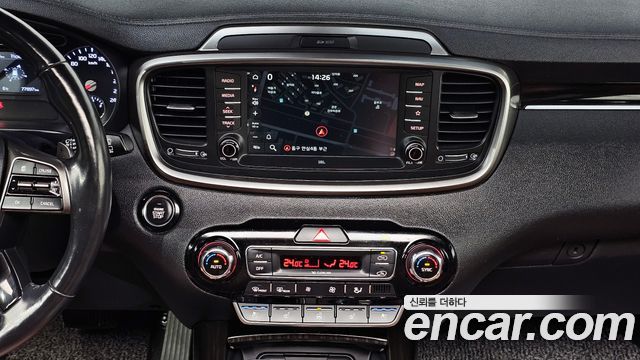 Kia Sorento 2018 — photo 14