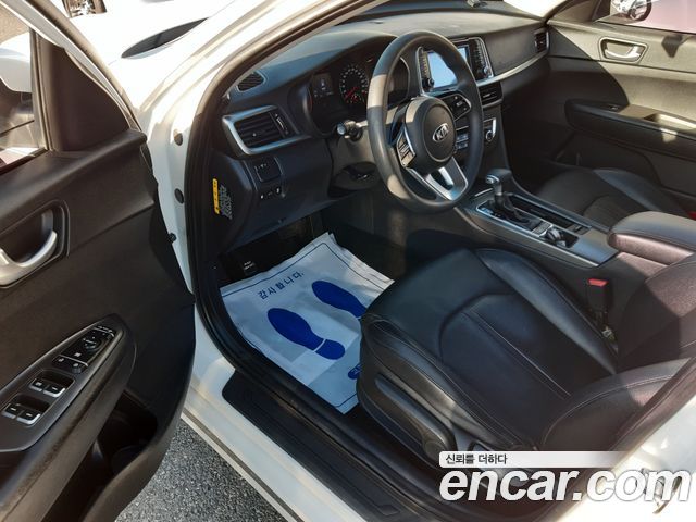 Kia K5 2019 — photo 9