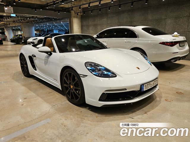 Porsche 718 2019 — photo 2