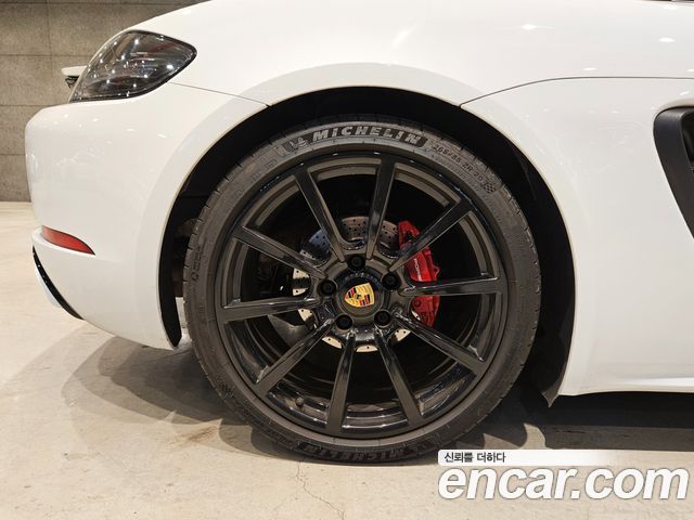 Porsche 718 2019 — photo 9