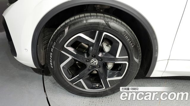 Volkswagen Touareg 2024 — photo 5
