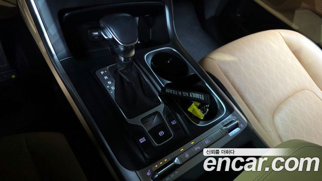 Kia Canival 2023 — photo 9