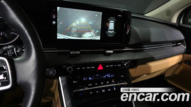 Kia Canival 2023 — photo 15