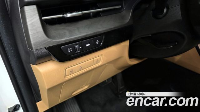 Kia Canival 2023 — photo 16