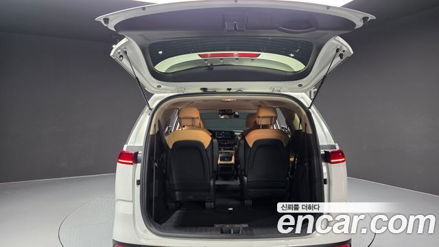 Kia Canival 2023 — photo 20