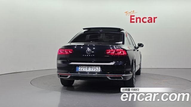 Volkswagen Passat 2022 — photo 4
