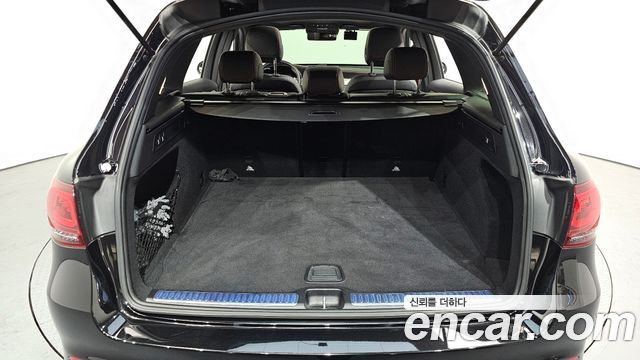 Mercedes-Benz GLC-Class 2022 — photo 20