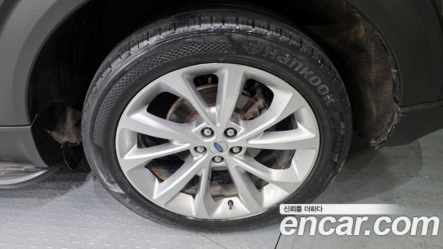 Ford Explorer 2021 — photo 5
