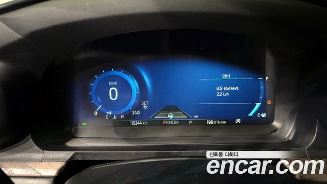 Ford Explorer 2021 — photo 8