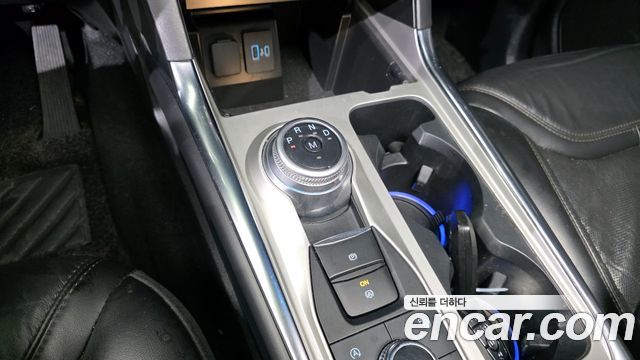 Ford Explorer 2021 — photo 9