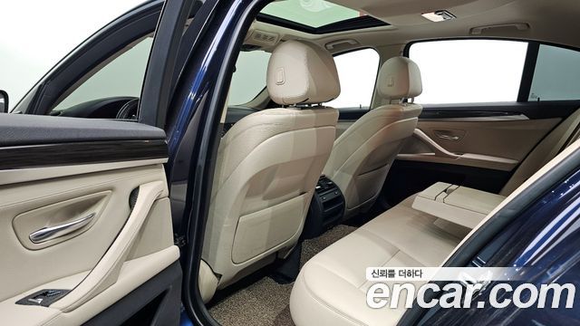 BMW 5-Series 2014 — photo 12