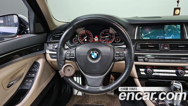 BMW 5-Series 2014 — photo 13