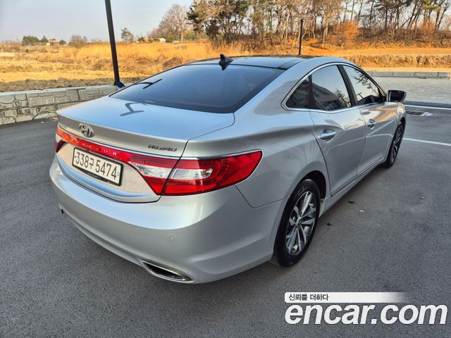 Hyundai Grandeur 2011 — photo 2