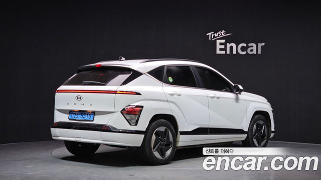 Hyundai Kona 2023 — photo 2