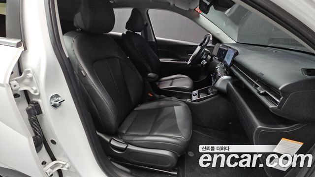 Hyundai Kona 2023 — photo 11