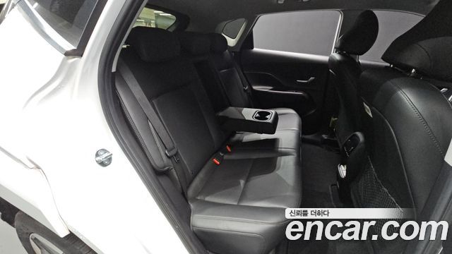 Hyundai Kona 2023 — photo 13