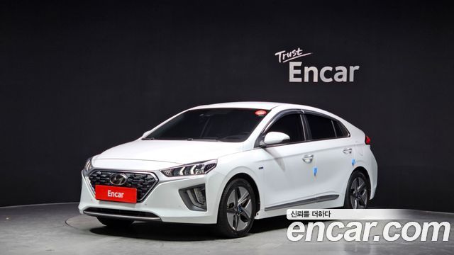Hyundai Ioniq 2020 — photo 1