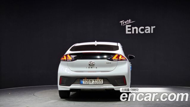 Hyundai Ioniq 2020 — photo 4