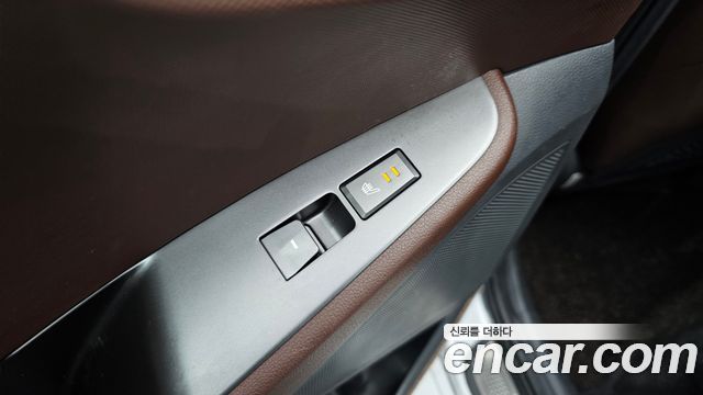 Hyundai Ioniq 2020 — photo 17