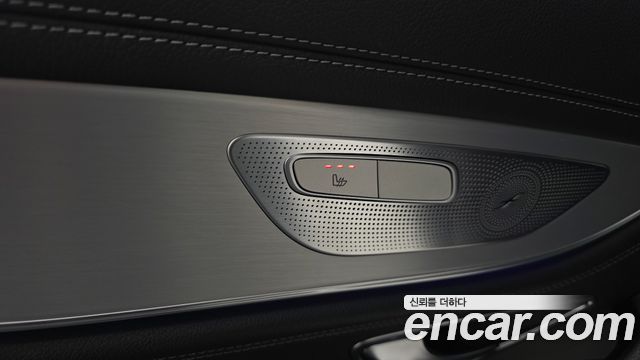 Mercedes-Benz CLS-Class 2019 — photo 18