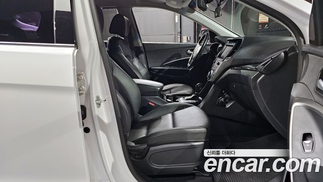 Hyundai Santafe 2015 — photo 11