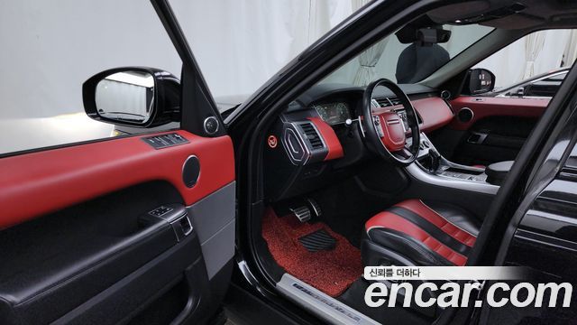Land Rover Range Rover Sport 2017 — photo 10