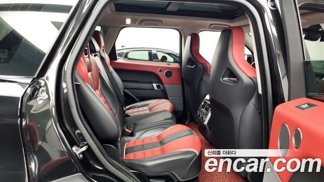 Land Rover Range Rover Sport 2017 — photo 12