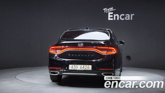 Hyundai Grandeur 2018 — photo 4