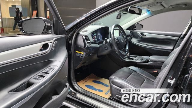 Hyundai Grandeur 2018 — photo 11