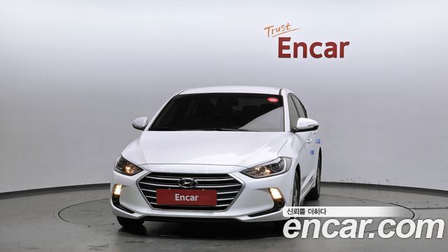 Hyundai AVANTE 2016 — photo 3