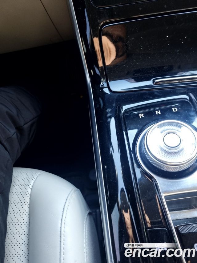 Kia Canival 2022 — photo 9