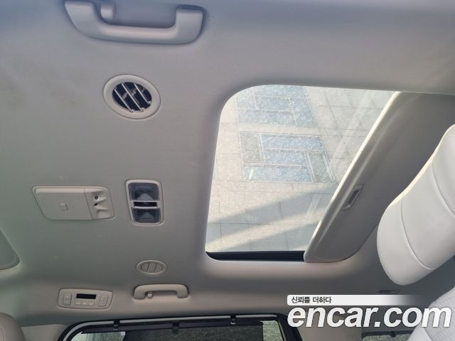 Kia Canival 2022 — photo 10