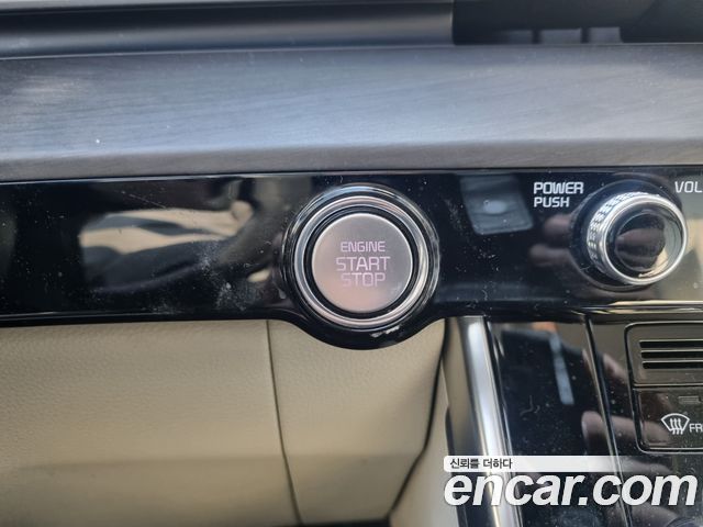 Kia Canival 2022 — photo 15