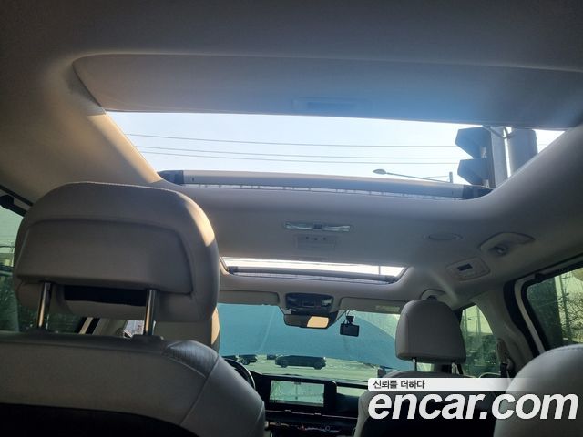 Kia Canival 2022 — photo 18