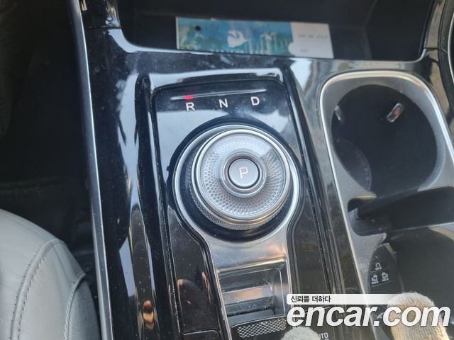 Kia Canival 2022 — photo 19