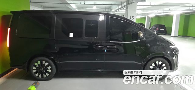 Hyundai Staria 2025 — photo 5