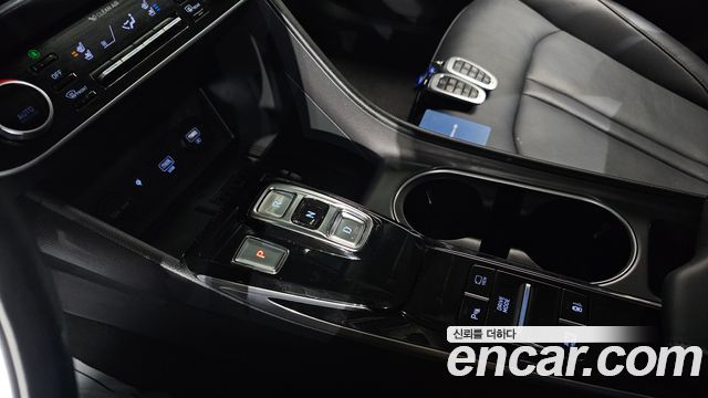 Hyundai Sonata 2021 — photo 9