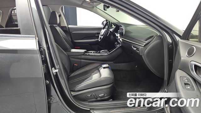 Hyundai Sonata 2021 — photo 11