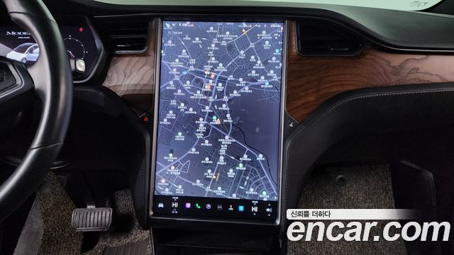 Tesla Model X 2019 — photo 15
