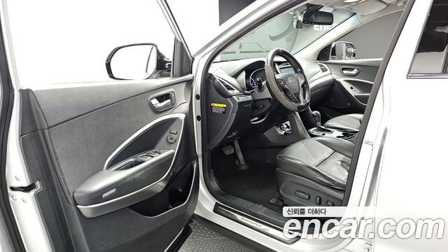 Hyundai Santafe 2016 — photo 11