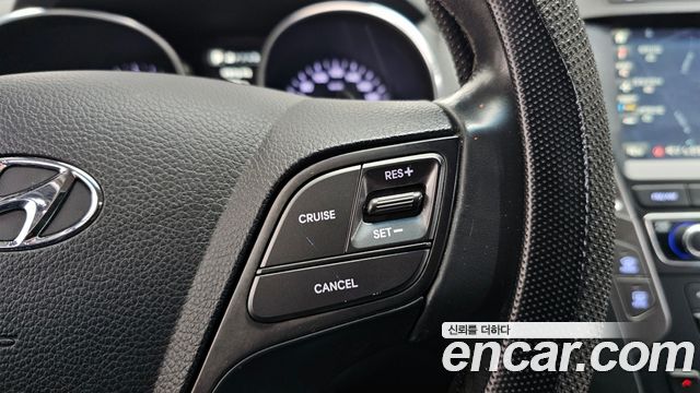 Hyundai Santafe 2016 — photo 12