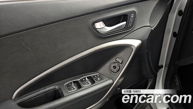 Hyundai Santafe 2016 — photo 19