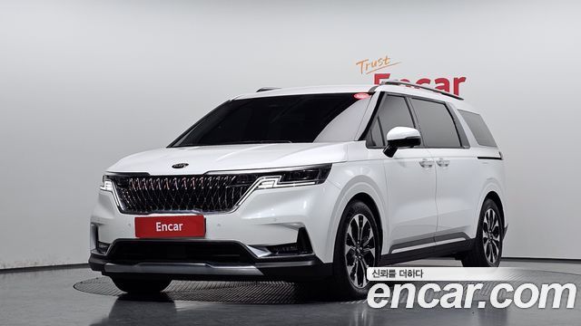Kia Canival 2021 — photo 1