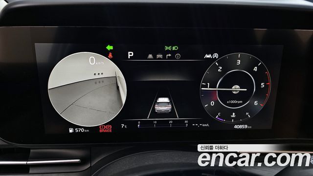 Kia Canival 2021 — photo 8