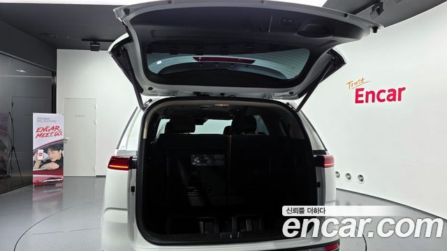Kia Canival 2021 — photo 20